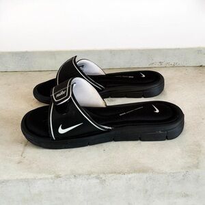 Nike Women's Comfort Footbed Slides Black White Size 10 Style 360883-011